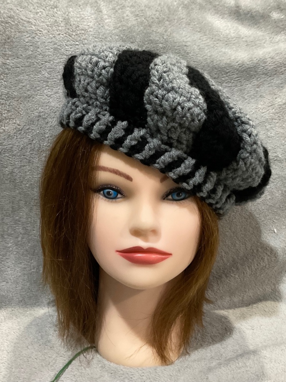 Swirl crochet black & gray beret handmade greyscale